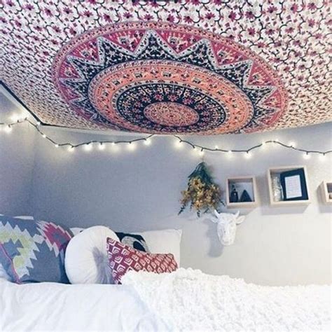 how to hang a tapestry on a ceiling